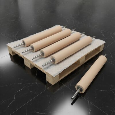 Silicone Oil-Free Modified Silicone Roller hoàn hảo cho dây chuyền sản xuất bảng LCD.
