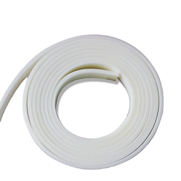 In màn hình hình chữ nhật Squeegee cao su bề mặt mịn được thiết kế để phân phối mực nhất quán và in ấn vượt trội trong công nghiệp