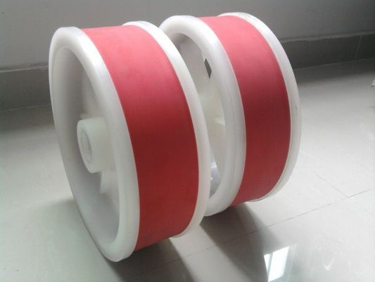 Lốp nylon bọc cao su có khả năng chịu tải cao