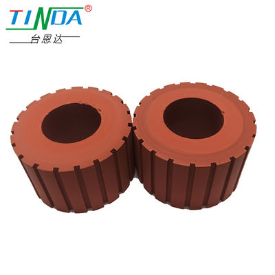 Tùy chỉnh mặc và chống trượt rãnh bánh xe silicone để sử dụng trong môi trường làm việc nhiệt độ cao