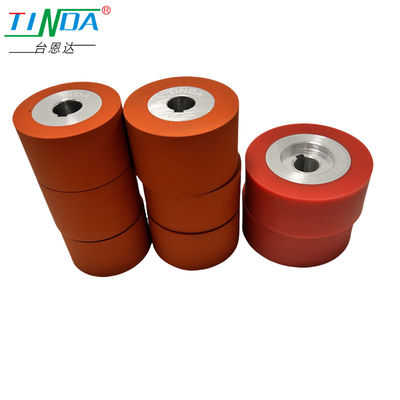 Các cuộn nạp cao su độ chính xác cao cho hiệu suất cho ăn hình trụ mượt mà và chính xác