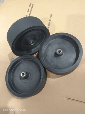 Thiết bị huấn luyện quần vợt bánh xe cuộn elastomeric có polyurethane cao su trọng lượng nhẹ lõi nhựa cho và bền